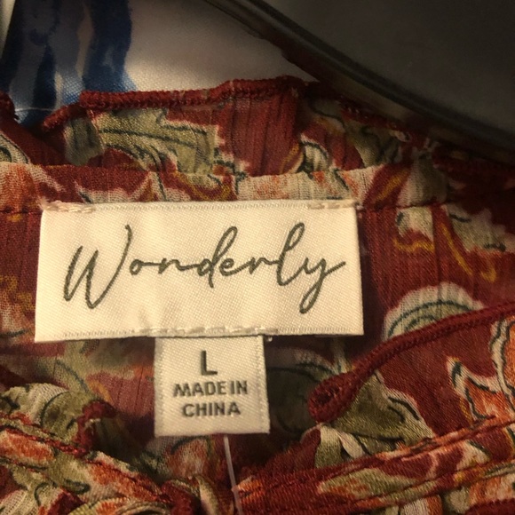 Wonderly Red Fashion Blouse Partial Button & Tie @ Neck NWT - Picture 5 of 6